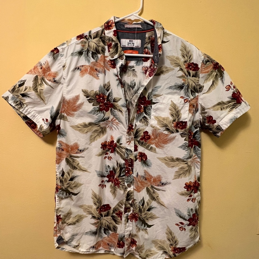 Men’s Short Sleeve Button Down